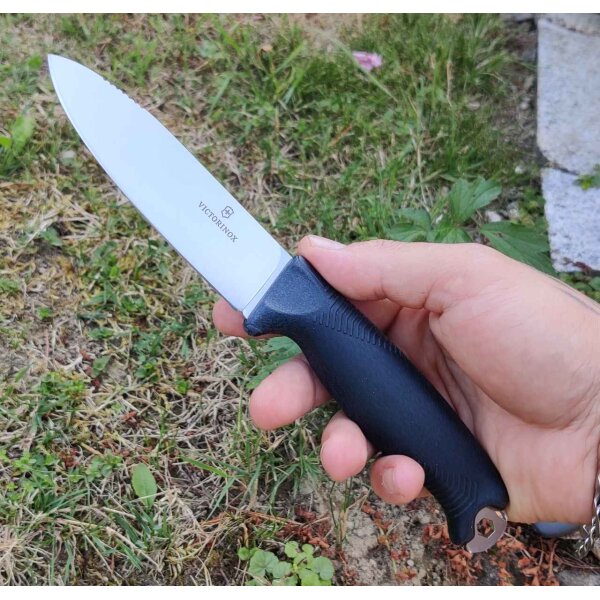 Victorinox Venture Black Outdoormesser Outdoor Bushcraft mit Scheide